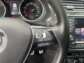 Volkswagen Tiguan (2016) thumbnail 16