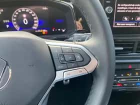 Volkswagen T-Roc (2025) thumbnail 18