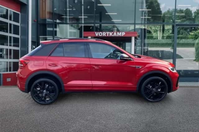 Volkswagen T-Roc (2025) thumbnail 4