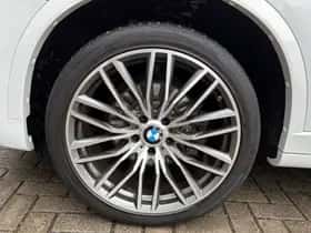 BMW X3 (2017) thumbnail 9