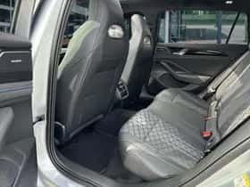 Volkswagen Passat (2024) thumbnail 12