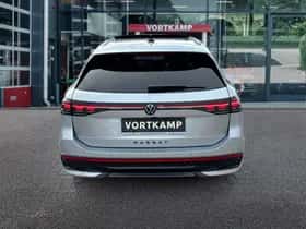 Volkswagen Passat (2024) thumbnail 6