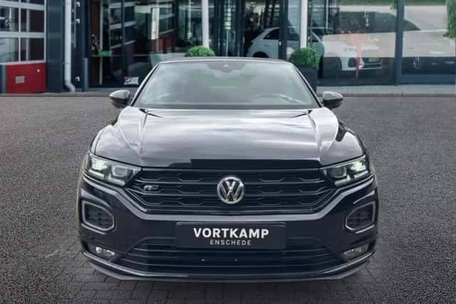 Volkswagen T-Roc (2020) thumbnail 2