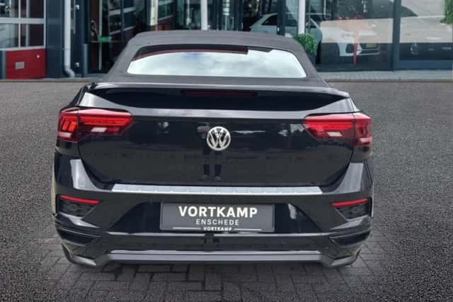 Volkswagen T-Roc (2020) thumbnail 6