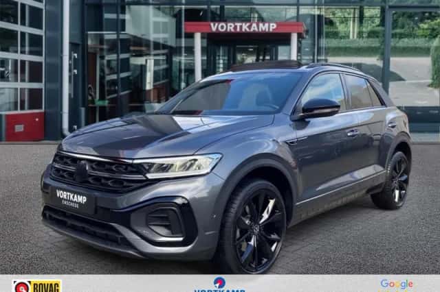 Volkswagen T-Roc (2024) thumbnail 1