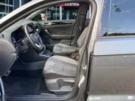Volkswagen T-Roc (2024) thumbnail 11