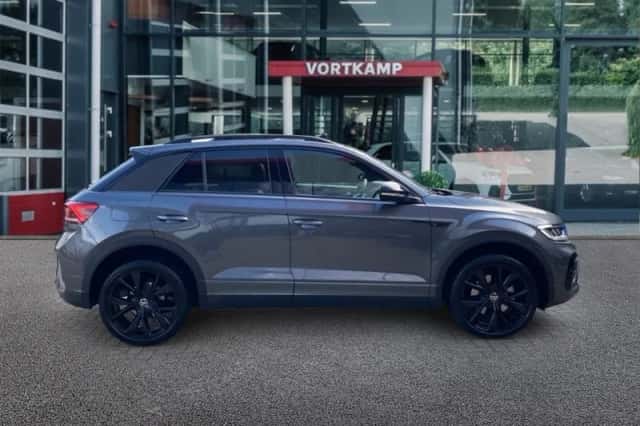 Volkswagen T-Roc (2024) thumbnail 4