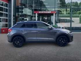 Volkswagen T-Roc (2024) thumbnail 4