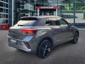 Volkswagen T-Roc (2024) thumbnail 5