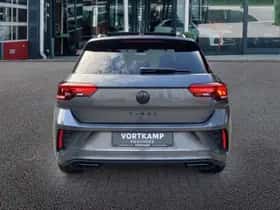 Volkswagen T-Roc (2024) thumbnail 6