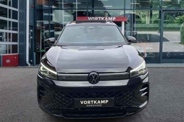 Volkswagen Tiguan (2026) thumbnail 2