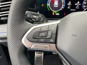 Volkswagen Tiguan thumbnail 18