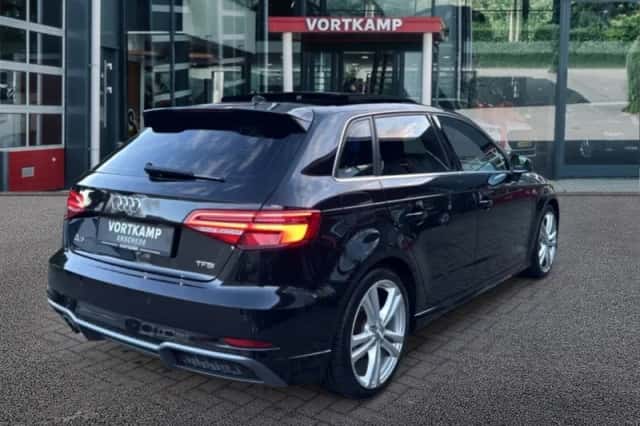 Audi A3 (2018) thumbnail 5
