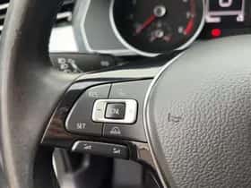 Volkswagen Passat (2015) thumbnail 17