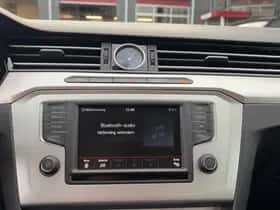 Volkswagen Passat (2015) thumbnail 23