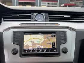 Volkswagen Passat (2015) thumbnail 24