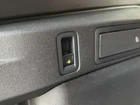 Volkswagen Tiguan (2025) thumbnail 13