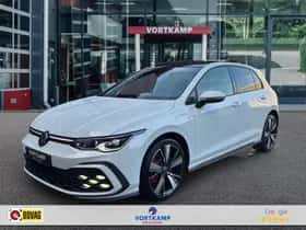 Volkswagen Golf (2021) thumbnail 1