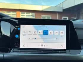 Volkswagen Golf (2022) thumbnail 20