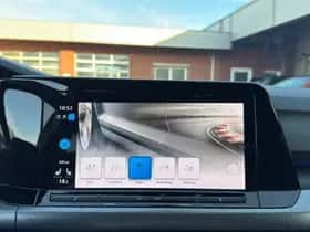 Volkswagen Golf (2022) thumbnail 21