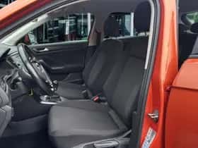 Volkswagen T-Roc (2018) thumbnail 11