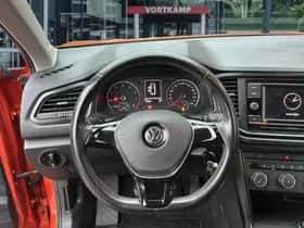 Volkswagen T-Roc (2018) thumbnail 13