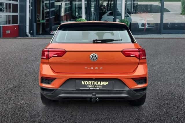 Volkswagen T-Roc (2018) thumbnail 6