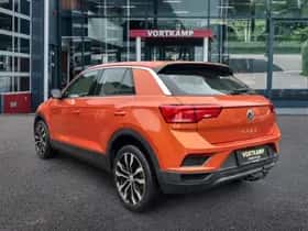 Volkswagen T-Roc (2018) thumbnail 7
