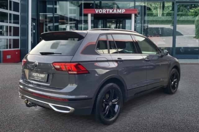 Volkswagen Tiguan (2022) thumbnail 5