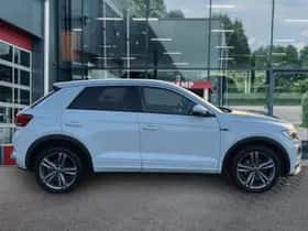 Volkswagen T-Roc (2021) thumbnail 4