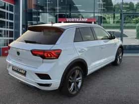 Volkswagen T-Roc (2021) thumbnail 5