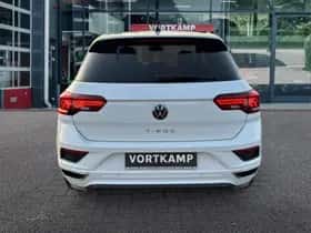 Volkswagen T-Roc (2021) thumbnail 6