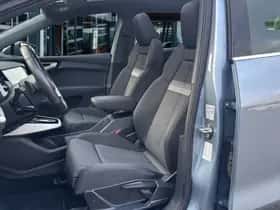 Audi Q4 thumbnail 12
