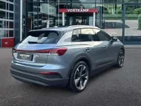 Audi Q4 thumbnail 5