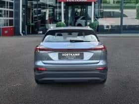 Audi Q4 thumbnail 6