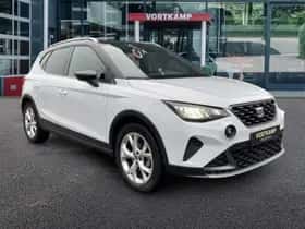 SEAT Arona (2022) thumbnail 3