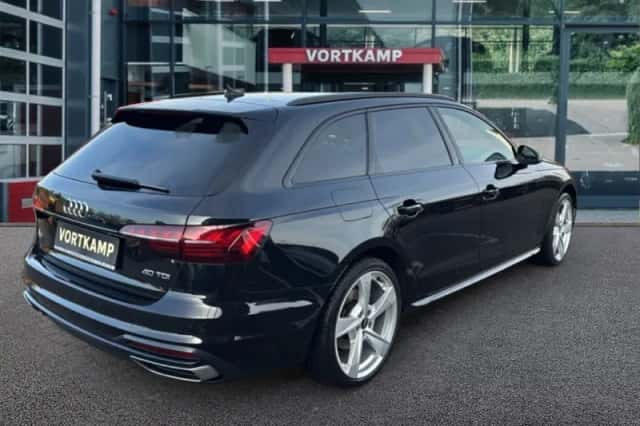 Audi A4 (2023) thumbnail 5