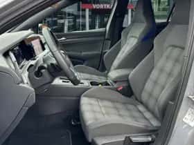 Volkswagen Golf (2021) thumbnail 11