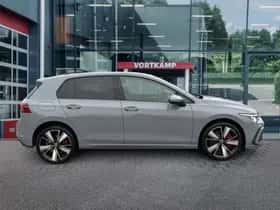 Volkswagen Golf (2021) thumbnail 4
