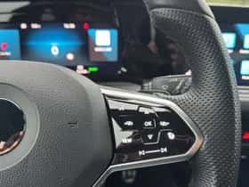 Volkswagen Golf (2022) thumbnail 16