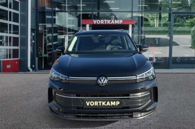 Volkswagen Tiguan (2026) thumbnail 2