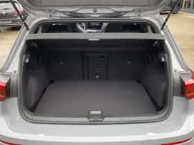 Volkswagen Golf (2026) thumbnail 10