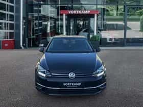 Volkswagen Golf (2020) thumbnail 2