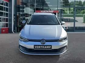 Volkswagen Golf (2021) thumbnail 2