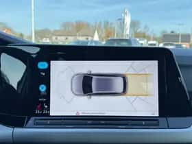 Volkswagen Golf (2021) thumbnail 18