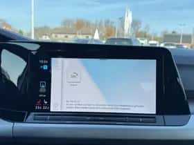 Volkswagen Golf (2021) thumbnail 22