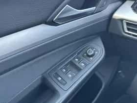 Volkswagen Golf (2021) thumbnail 24