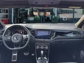 Volkswagen T-Roc (2022) thumbnail 16