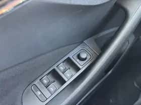 Škoda Kamiq (2021) thumbnail 23