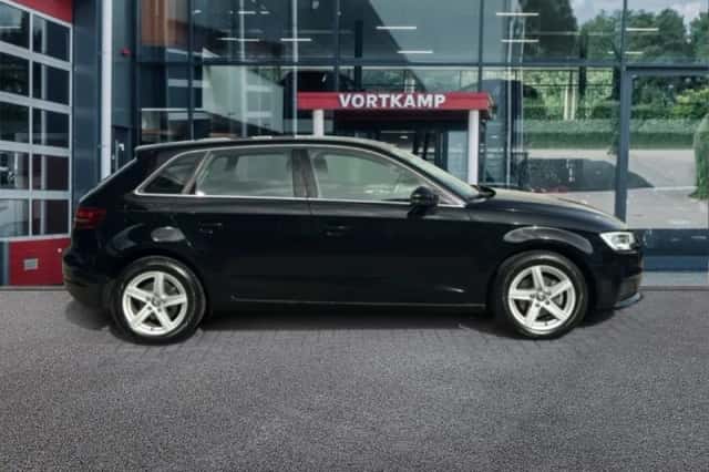 Audi A3 (2019) thumbnail 4